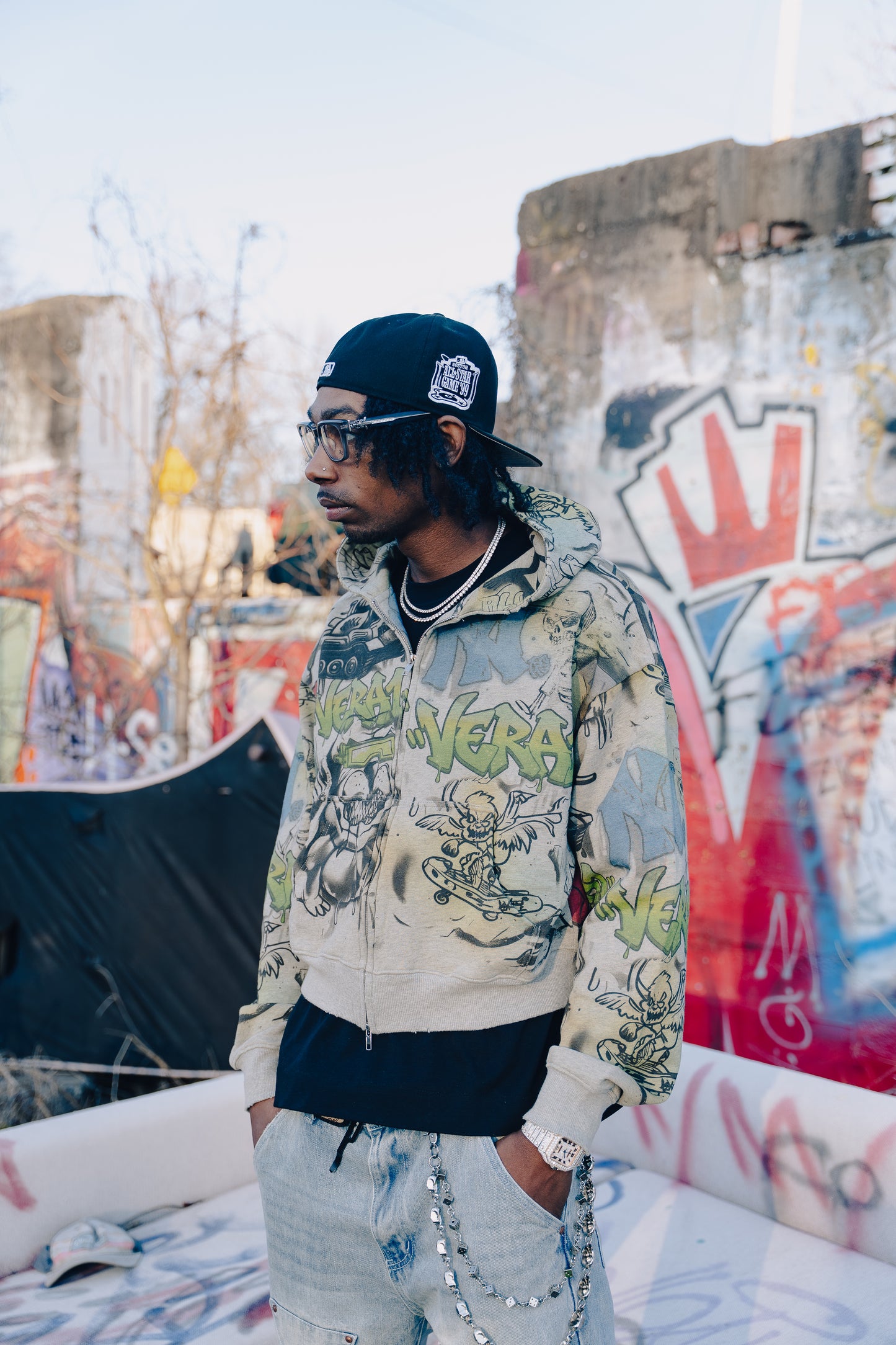 VANDALISM HOODIE (GREY)